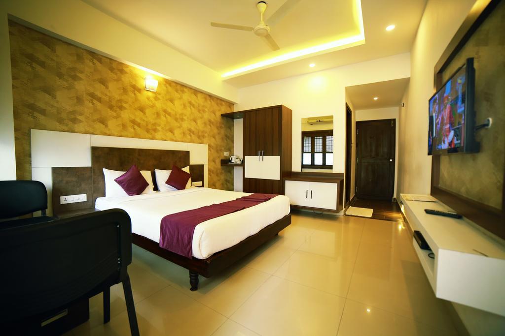 Qik Stay @ S.K. Continental Mysore Exterior foto